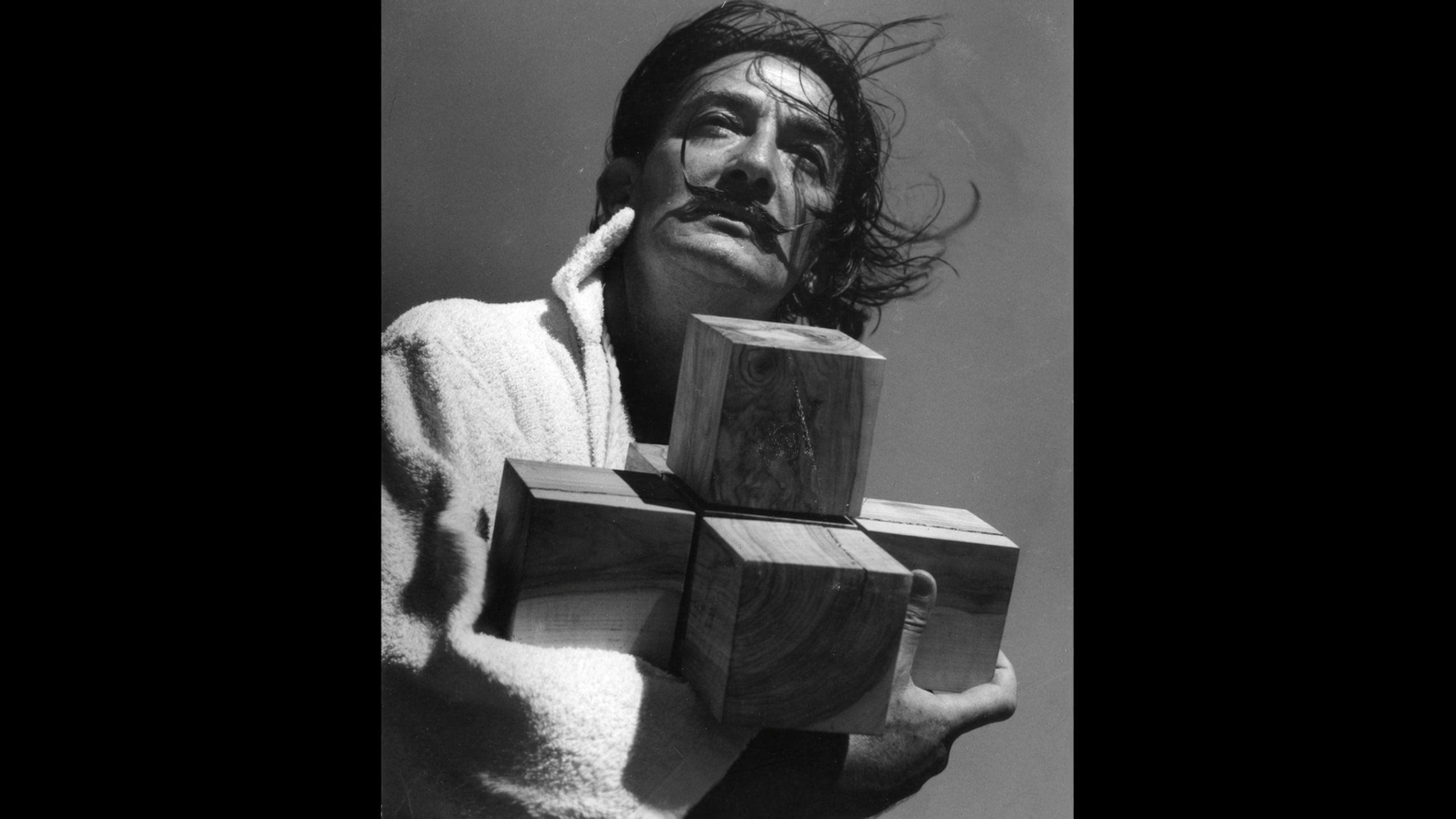Сальвадор дали в поисках. Сальвадор дали. Salvador Dalí: in search of Immortality 2018.